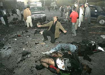 pak_blast_20071227