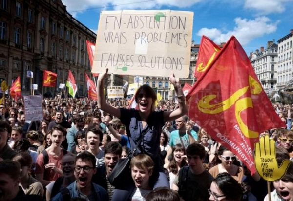 La Russie Peut Attaquer La France S’attaquer au capitalisme, battre le Front National ! - La Riposte