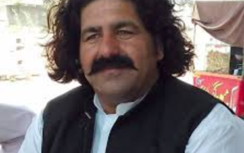 Appel international – Pakistan : Libérez Ali Wazir, retirez les fausses accusations policières !